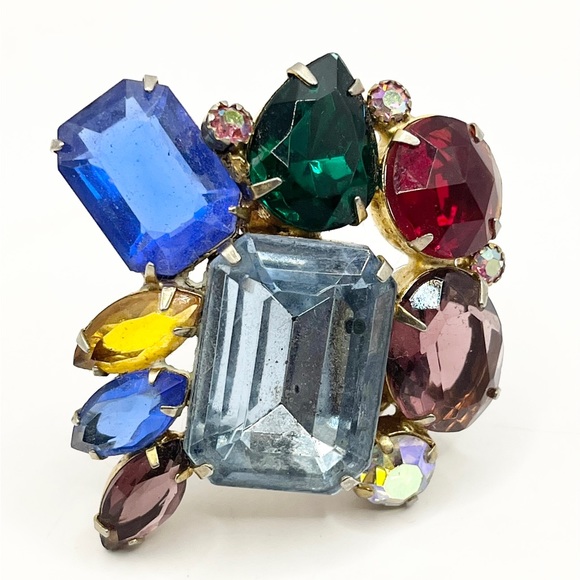 Vintage Art Glass Cluster Rhinestone Jeweled Brooch Pin - Picture 2 of 6